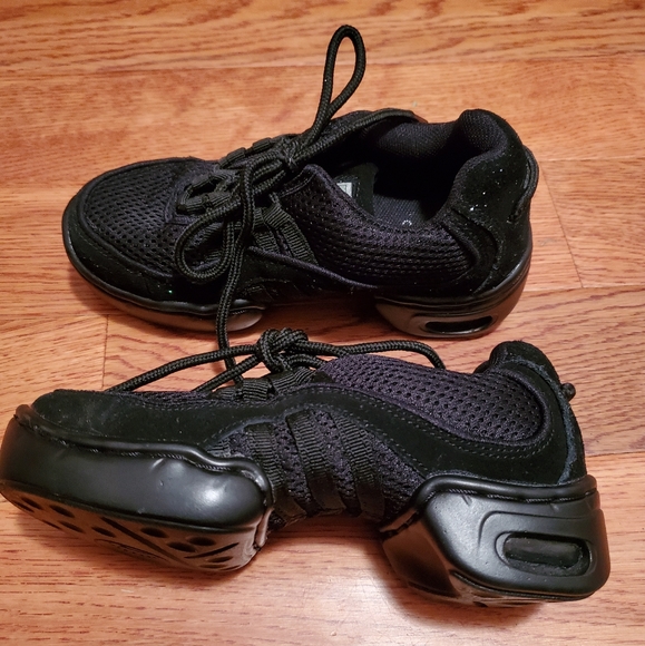 revolution hip hop shoes